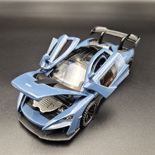 Load image into Gallery viewer, Explorafind 2019 McLaren Senna Blue/Grey 1:32 Die Cast Car
