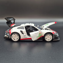 Load image into Gallery viewer, Explorafind 2019 Porsche 911 RSR White 1:32 Die Cast Car
