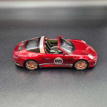 Load image into Gallery viewer, Explorafind 2021 Porsche 911 Targa 4S Red 1:32 Die Cast Car
