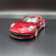 Load image into Gallery viewer, Explorafind 2021 Porsche 911 Targa 4S Red 1:32 Die Cast Car
