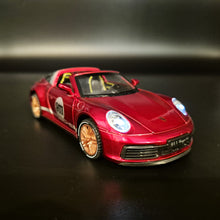 Load image into Gallery viewer, Explorafind 2021 Porsche 911 Targa 4S Red 1:32 Die Cast Car
