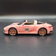 Load image into Gallery viewer, Explorafind 2021 Porsche 911 Targa 4S Pink 1:32 Die Cast Car
