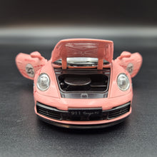 Load image into Gallery viewer, Explorafind 2021 Porsche 911 Targa 4S Pink 1:32 Die Cast Car
