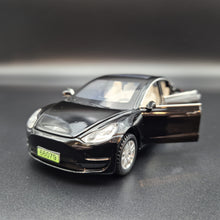 Load image into Gallery viewer, Explorafind 2021 Tesla Model 3 Black 1:32 Die Cast Car
