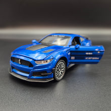 Load image into Gallery viewer, Explorafind 2022 Ford Mustang Shelby GT500 Blue 1:32 Die Cast Car
