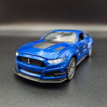 Load image into Gallery viewer, Explorafind 2022 Ford Mustang Shelby GT500 Blue 1:32 Die Cast Car
