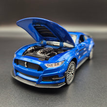 Load image into Gallery viewer, Explorafind 2022 Ford Mustang Shelby GT500 Blue 1:32 Die Cast Car
