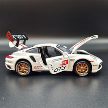 Load image into Gallery viewer, Explorafind 2019 Porsche 911 GT3 RSR White/Grey 1:32 Die Cast Car
