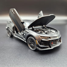 Load image into Gallery viewer, Explorafind 2020 Chevrolet Camaro ZL1 Matte Black 1:32 Die Cast Car
