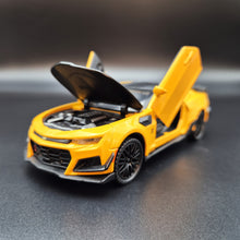 Load image into Gallery viewer, Explorafind 2020 Chevrolet Camaro ZL1 Yellow 1:32 Die Cast Car
