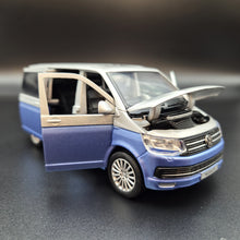 Load image into Gallery viewer, Explorafind 2018 Volkswagen T6 Multivan Silver/Blue 1:32 Die Cast Van
