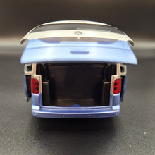 Load image into Gallery viewer, Explorafind 2018 Volkswagen T6 Multivan Silver/Blue 1:32 Die Cast Van
