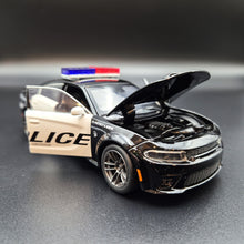 Load image into Gallery viewer, Explorafind 2023 Dodge Charger Hellcat Police Car Black 1:32 Die Cast Car
