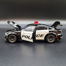 Load image into Gallery viewer, Explorafind 2023 Dodge Charger Hellcat Police Car Black 1:32 Die Cast Car
