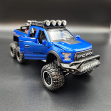 Load image into Gallery viewer, Explorafind 2023 Ford Raptor F-150 6x6 Blue 1:24 Die Cast Pickup
