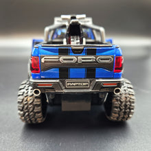 Load image into Gallery viewer, Explorafind 2023 Ford Raptor F-150 6x6 Blue 1:24 Die Cast Pickup
