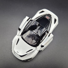 Load image into Gallery viewer, Explorafind 2023 McLaren 720S White 1:32 Die Cast Car
