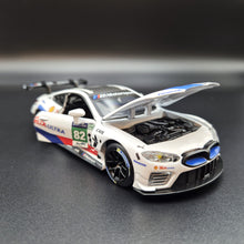 Load image into Gallery viewer, Explorafind 2018 BMW M8 GTE #82 2018-19 FIA WEC Race Car White 1:32 Die Cast Car
