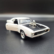 Load image into Gallery viewer, Explorafind 1969 Dodge Charger 500 White 1:32 Die Cast Car
