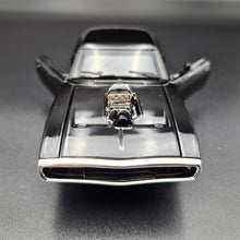 Load image into Gallery viewer, Explorafind 1969 Dodge Charger 500 Black 1:32 Die Cast Car
