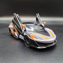 Load image into Gallery viewer, Explorafind 2022 McLaren 600LT Grey 1:32 Die Cast Car
