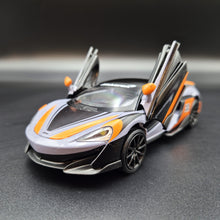 Load image into Gallery viewer, Explorafind 2022 McLaren 600LT Grey 1:32 Die Cast Car
