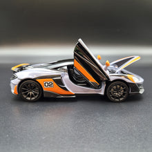 Load image into Gallery viewer, Explorafind 2022 McLaren 600LT Grey 1:32 Die Cast Car
