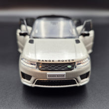 Load image into Gallery viewer, Explorafind 2022 Range Rover Sport Silver 1:32 Die Cast Car
