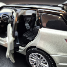 Load image into Gallery viewer, Explorafind 2022 Range Rover Sport Silver 1:32 Die Cast Car
