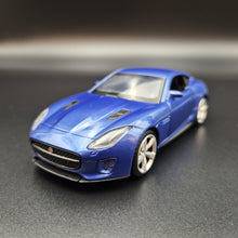 Load image into Gallery viewer, Explorafind 2022 Jaguar F-Type Blue 1:36 Die Cast Car
