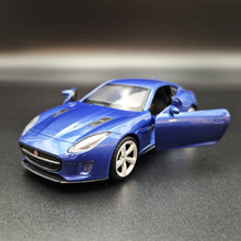 Load image into Gallery viewer, Explorafind 2022 Jaguar F-Type Blue 1:36 Die Cast Car
