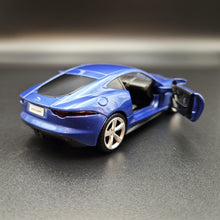 Load image into Gallery viewer, Explorafind 2022 Jaguar F-Type Blue 1:36 Die Cast Car
