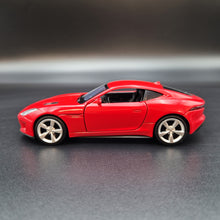 Load image into Gallery viewer, Explorafind 2022 Jaguar F-Type Red 1:36 Die Cast Car
