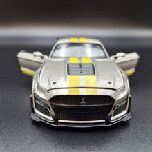 Load image into Gallery viewer, Explorafind 2022 Ford Mustang Shelby GT500 Grey 1:32 Die Cast Car
