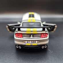 Load image into Gallery viewer, Explorafind 2022 Ford Mustang Shelby GT500 Grey 1:32 Die Cast Car
