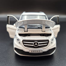 Load image into Gallery viewer, Explorafind 2021 Mercedes-Benz V-Class V260 White 1:36 Die Cast Van
