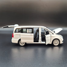 Load image into Gallery viewer, Explorafind 2021 Mercedes-Benz V-Class V260 White 1:36 Die Cast Van
