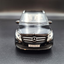 Load image into Gallery viewer, Explorafind 2021 Mercedes-Benz V-Class V260 Black 1:36 Die Cast Van
