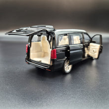 Load image into Gallery viewer, Explorafind 2021 Mercedes-Benz V-Class V260 Black 1:36 Die Cast Van
