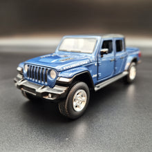 Load image into Gallery viewer, Explorafind 2022 Jeep Gladiator Rubicon Blue 1:32 Die Cast Car
