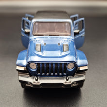 Load image into Gallery viewer, Explorafind 2022 Jeep Gladiator Rubicon Blue 1:32 Die Cast Car
