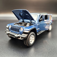 Load image into Gallery viewer, Explorafind 2022 Jeep Gladiator Rubicon Blue 1:32 Die Cast Car
