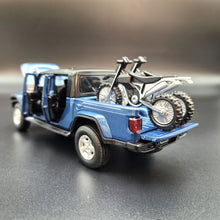 Load image into Gallery viewer, Explorafind 2022 Jeep Gladiator Rubicon Blue 1:32 Die Cast Car
