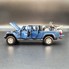 Load image into Gallery viewer, Explorafind 2022 Jeep Gladiator Rubicon Blue 1:32 Die Cast Car
