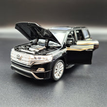 Load image into Gallery viewer, Explorafind 2021 Toyota Land Cruiser Black 1:32 Die Cast Car
