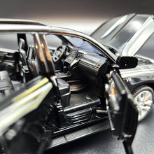 Load image into Gallery viewer, Explorafind 2021 Toyota Land Cruiser Black 1:32 Die Cast Car
