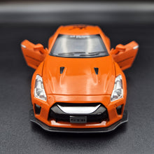 Load image into Gallery viewer, Explorafind 2020 Nissan GT-R R-35 Orange 1:32 Die Cast Car
