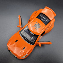 Load image into Gallery viewer, Explorafind 2020 Nissan GT-R R-35 Orange 1:32 Die Cast Car
