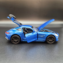 Load image into Gallery viewer, Explorafind 2019 Mercedes-Benz GT Blue 1:32 Die Cast Car
