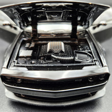 Load image into Gallery viewer, Explorafind 2023 Dodge Challenger SRT Hellcat Black 1:32 Die Cast Car
